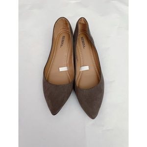 Gray Pointy Flats